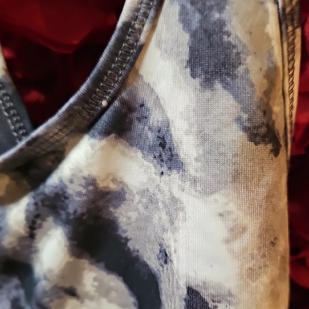 Old Navy NWT Girls Black and White Tie-Dye Sports Bra Size Small 6/7